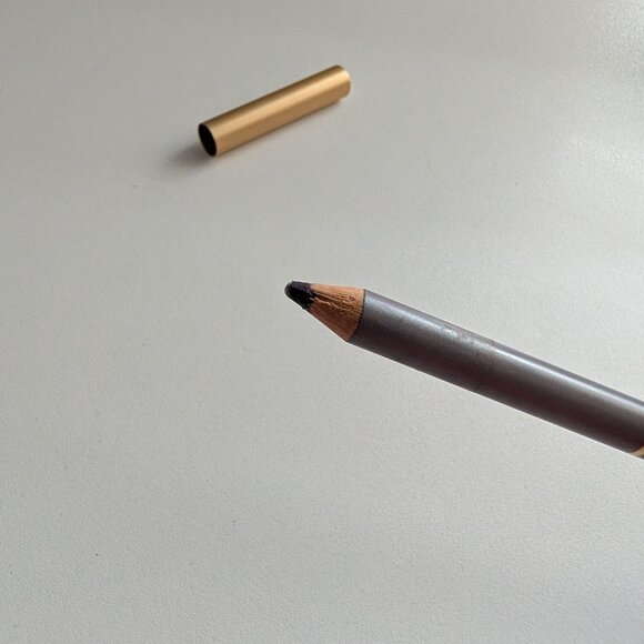 L'OREAL Le Grand Kohl Perfectly Soft Liner Le Plum Full Size .07oz - Picture 5 of 6